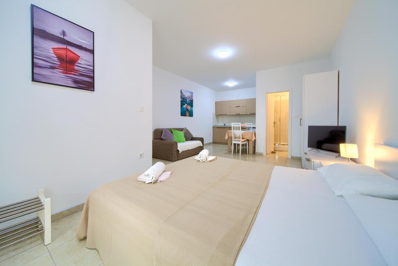 Apartmani Mara Matic Malinska Eksteriør bilde